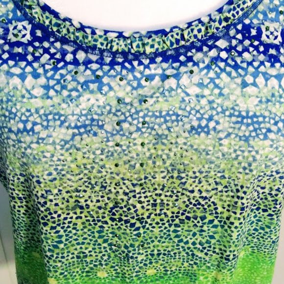 GLORIA VANDERBILT*SHORT SLEEVE TOP*BLUES & GREENS*WOMEN SIZE L*NWOT. - Picture 4 of 6